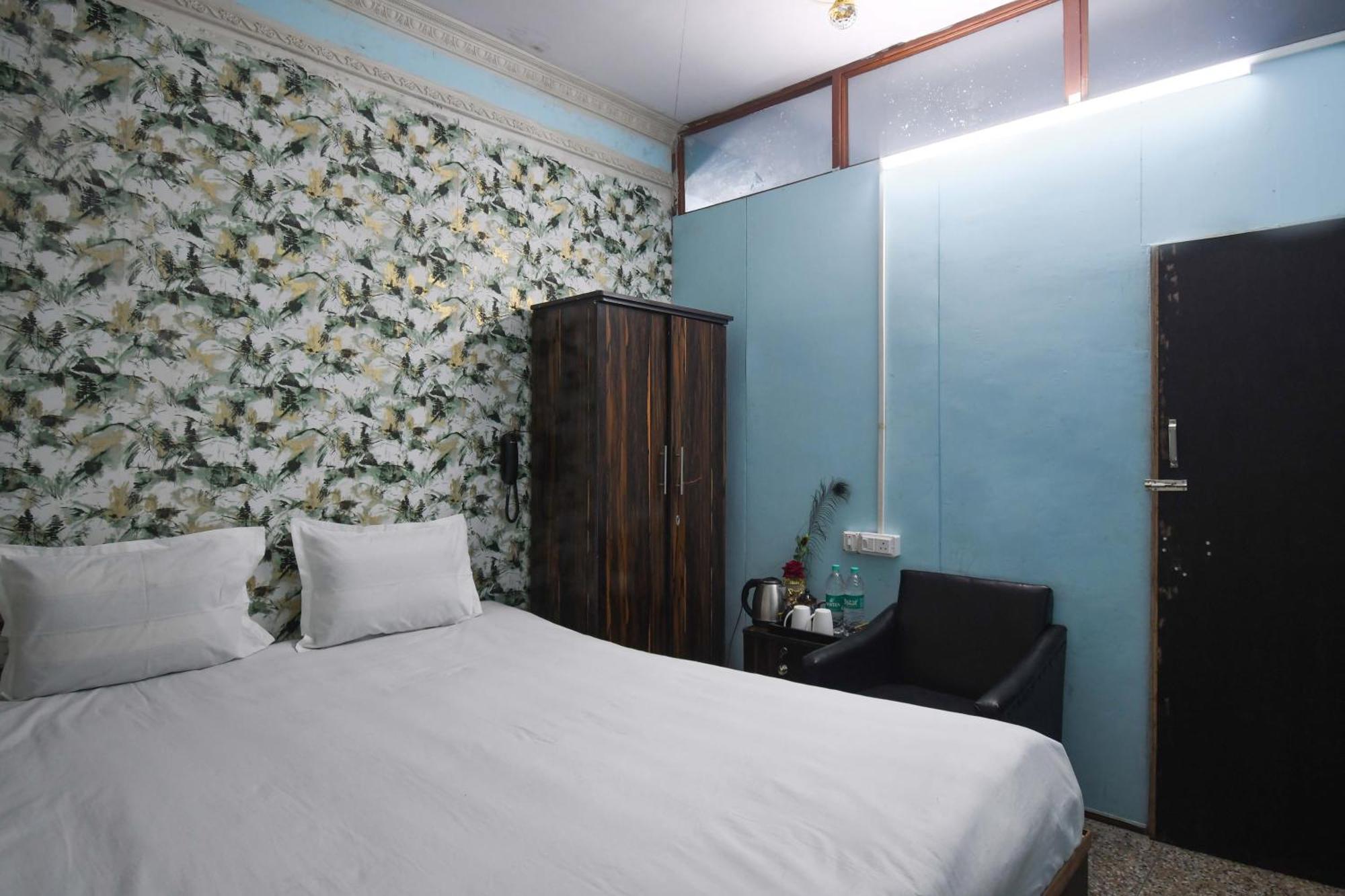 Hotel O Blue Cherry Guest House Kalkata Exteriér fotografie